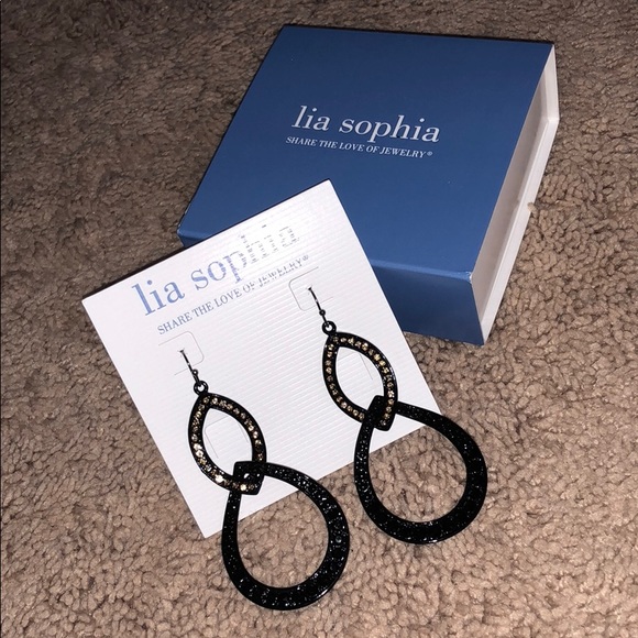 Lia Sophia teardrop Earrings!! - Picture 1 of 3